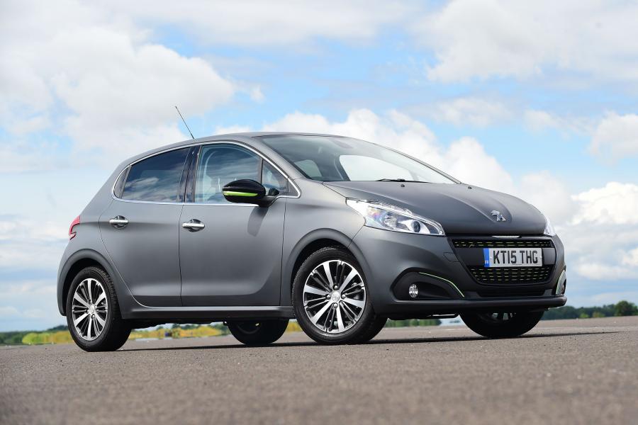 Peugeot 208 5-Door (UK) '2015
